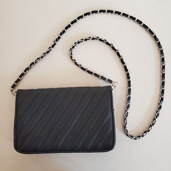 Badgley Mischka Crossbody Studio Bag Black Vegan Leather Logo Quilted Chain - Picture 3 of 10